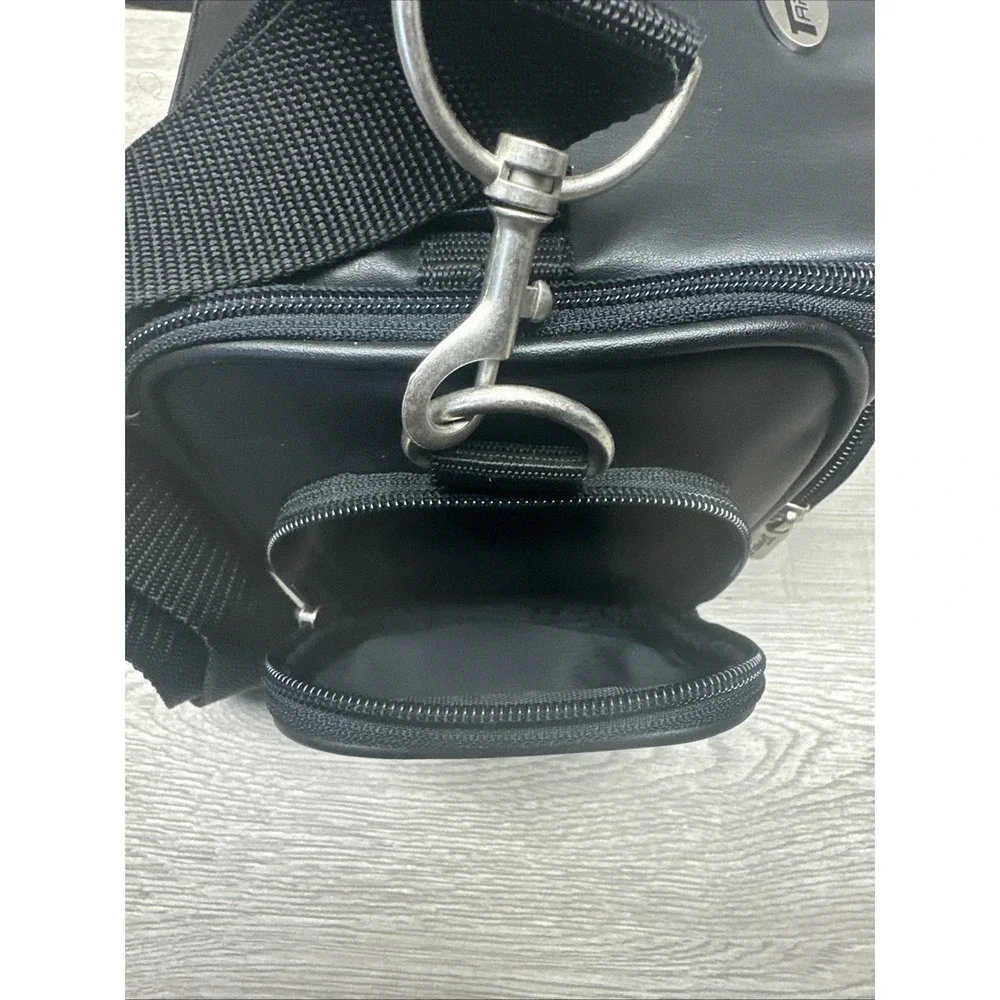 Targus‎ Black Leather Travel Camera Shoulder Bag With Strap - Multi Pocket Nice